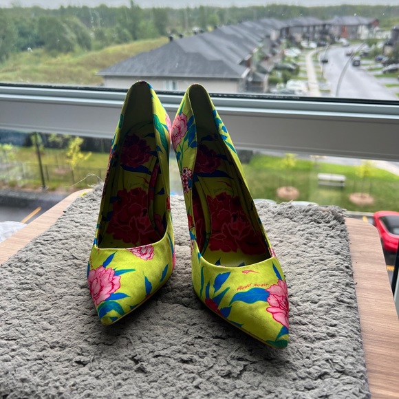 Colorful high heels - Picture 1 of 2